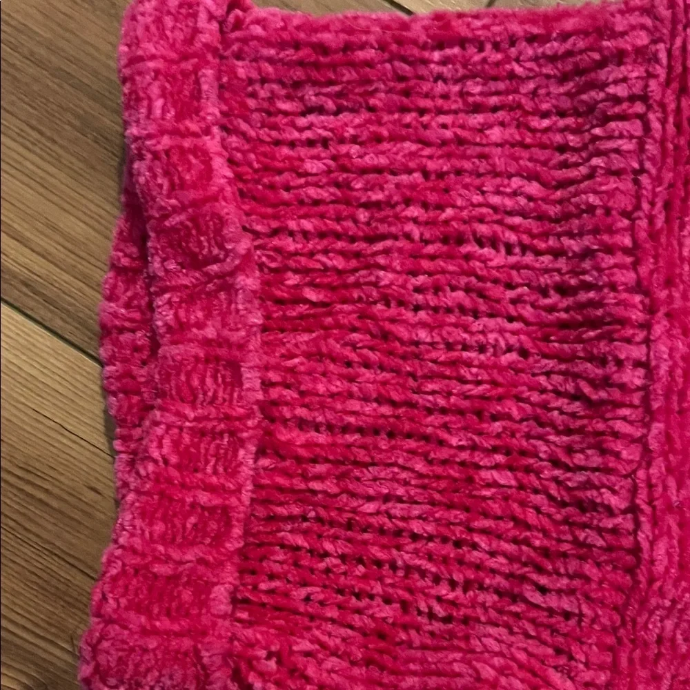 Vintage Chunky Knit Chic Pink V-Neck Sweater - Picture 4 of 6